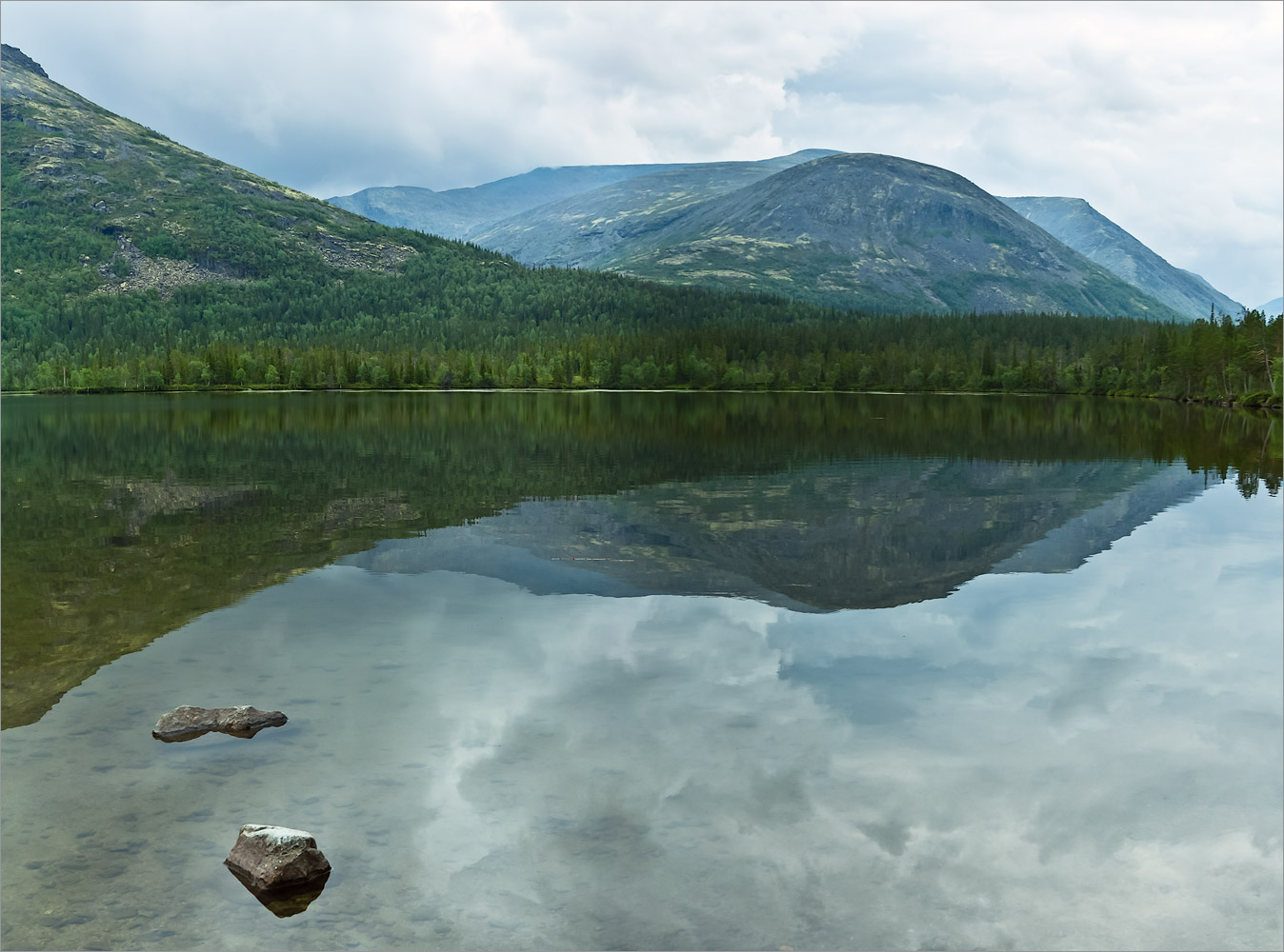 Озеро Гольцовое, изображение ландшафта.