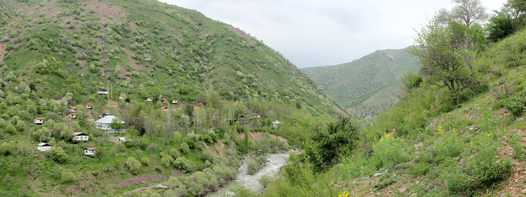 Окрестности села Хумсан, изображение ландшафта.