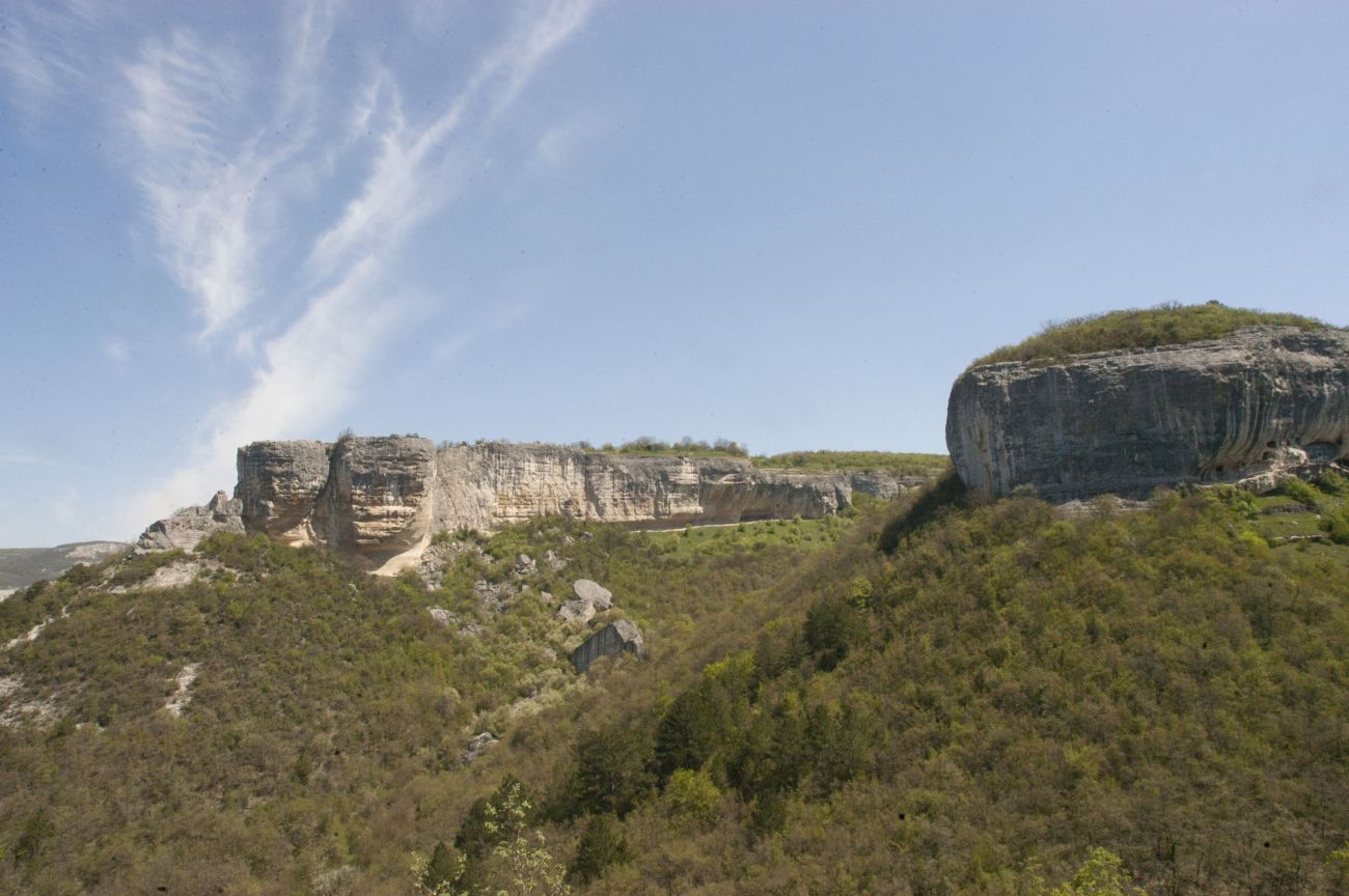 Окрестности Сюйреньской крепости, изображение ландшафта.