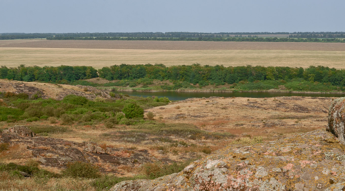 Заповедник "Каменные Могилы", изображение ландшафта.