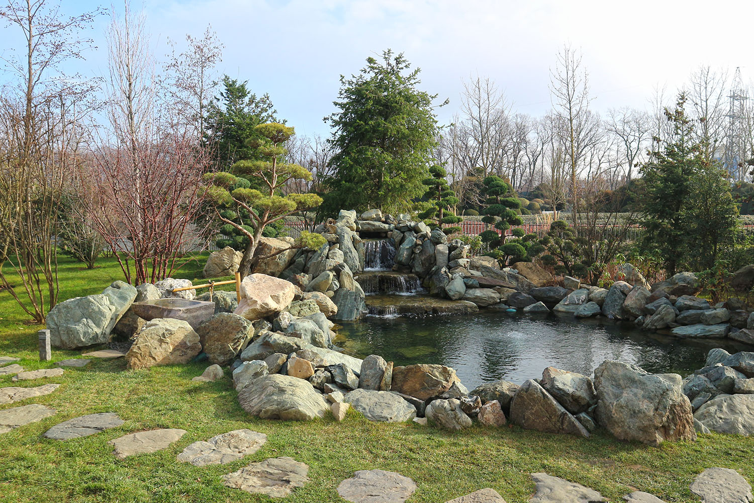 Японский сад в парке Галицкого, изображение ландшафта.