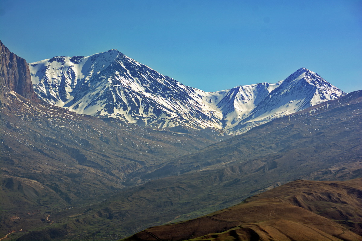 Гора Базардюзю, изображение ландшафта.