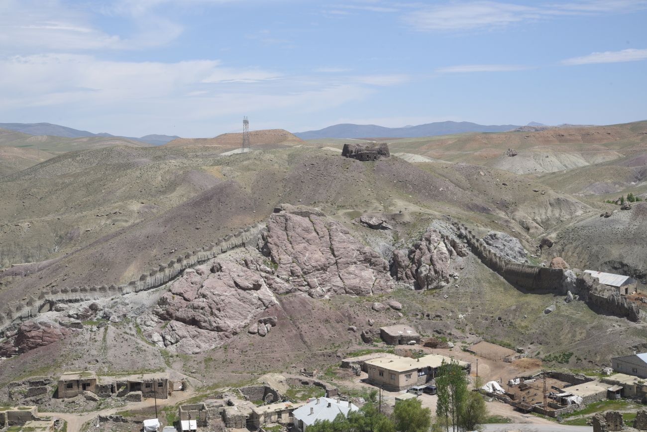 Крепость Хошаб, image of landscape/habitat.