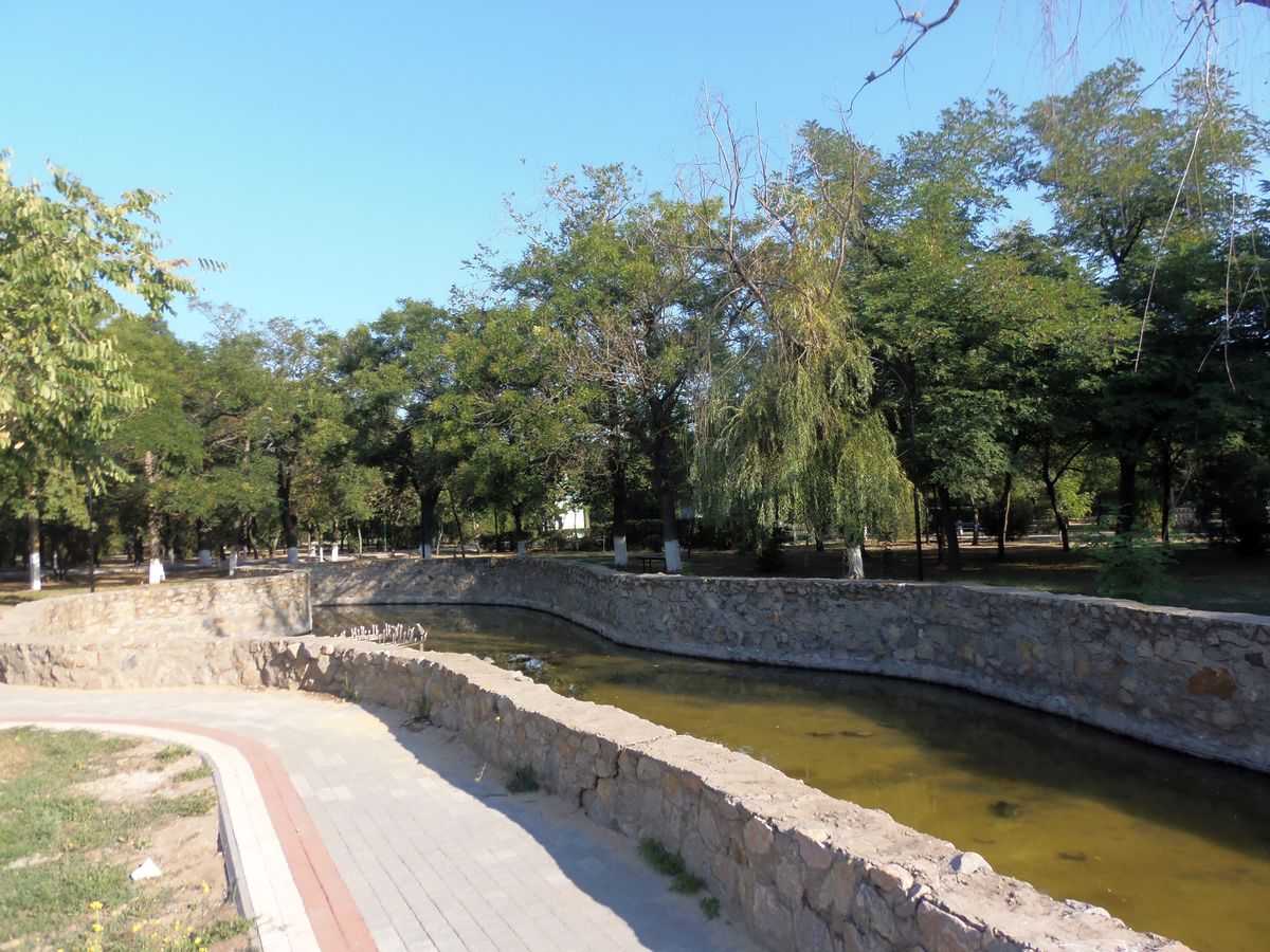 Геническ, image of landscape/habitat.