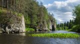 Синие скалы и окрестности, изображение ландшафта.