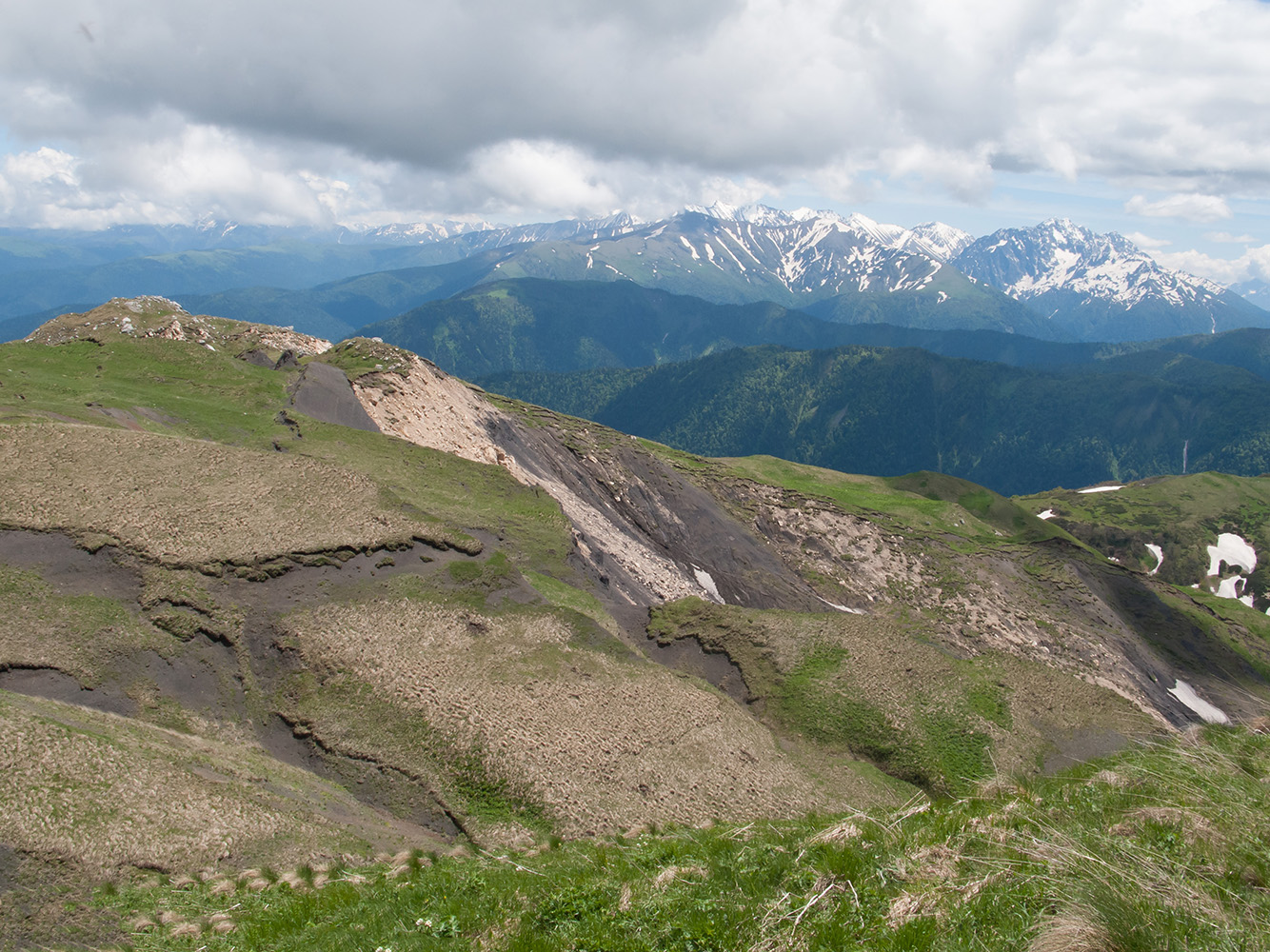 Южный склон горы Гузерипль, image of landscape/habitat.