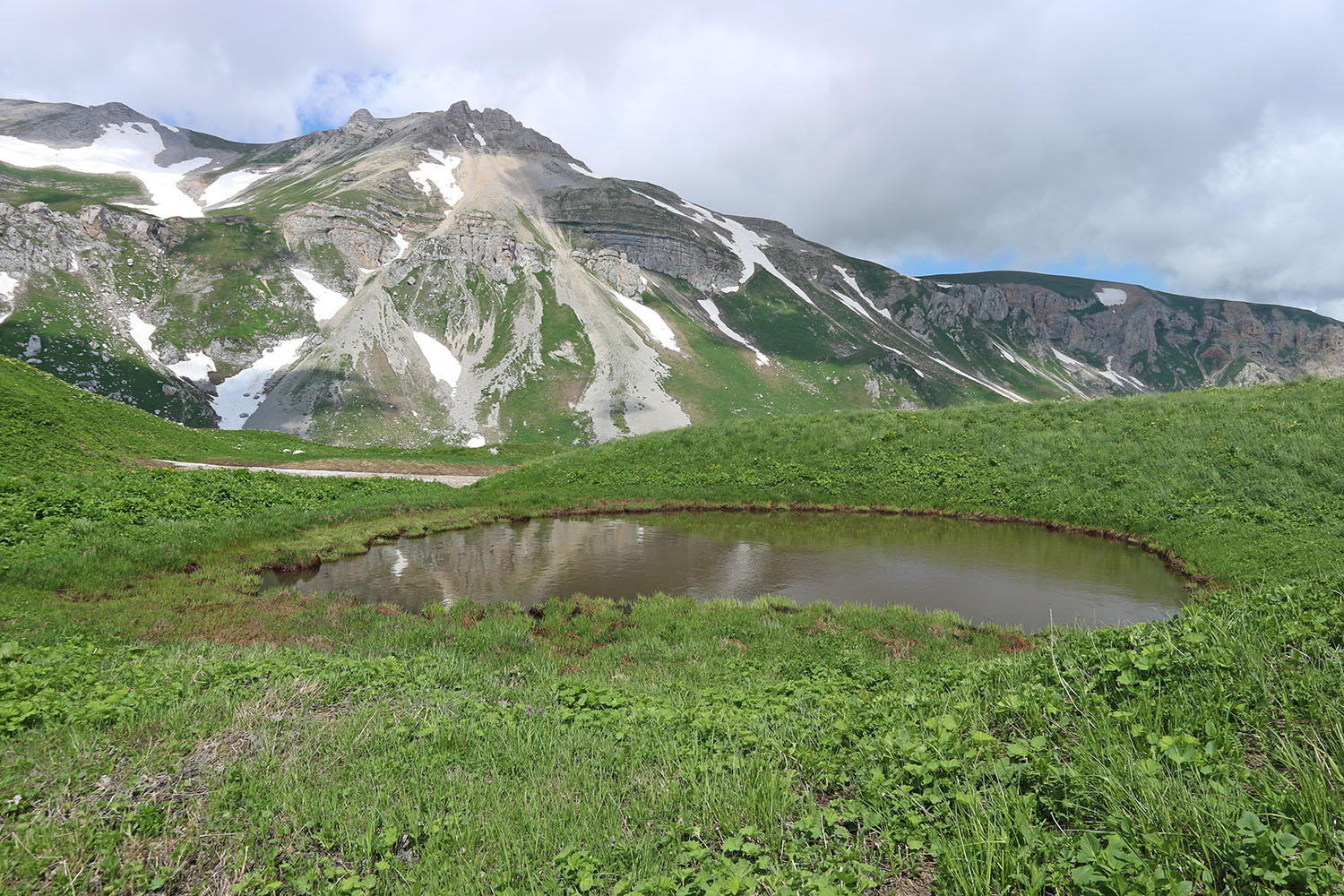 Карстовое двуозёрье, image of landscape/habitat.