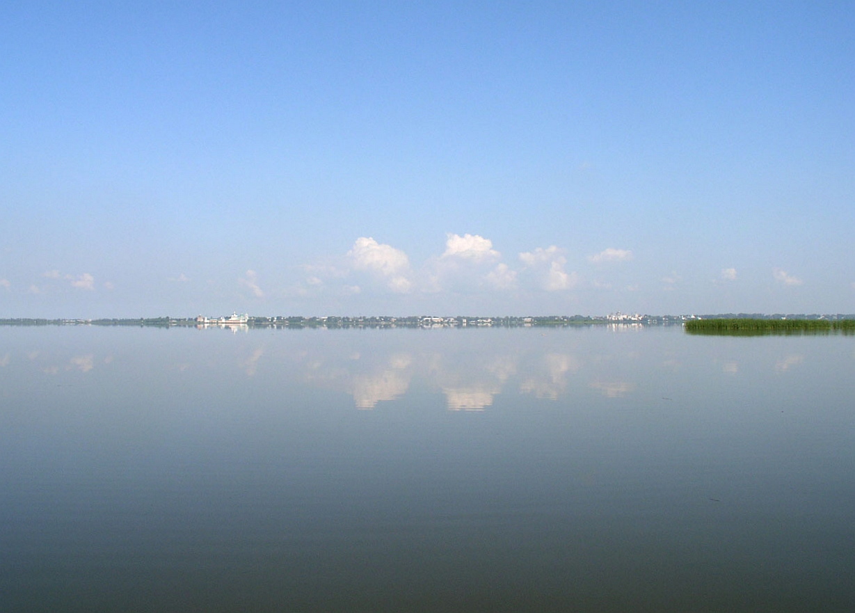Озеро Неро, изображение ландшафта.