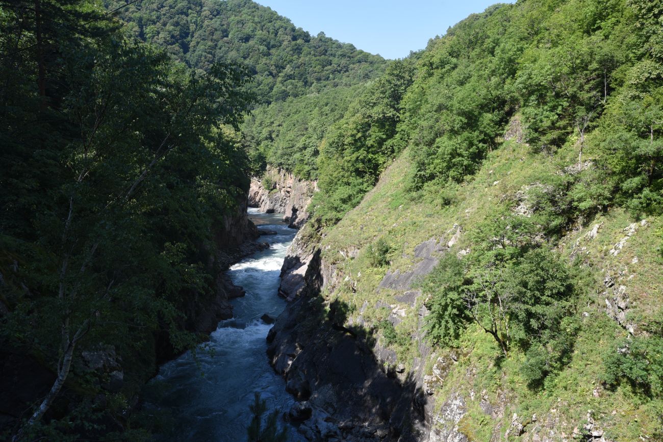 Гранитный каньон реки Белая, image of landscape/habitat.