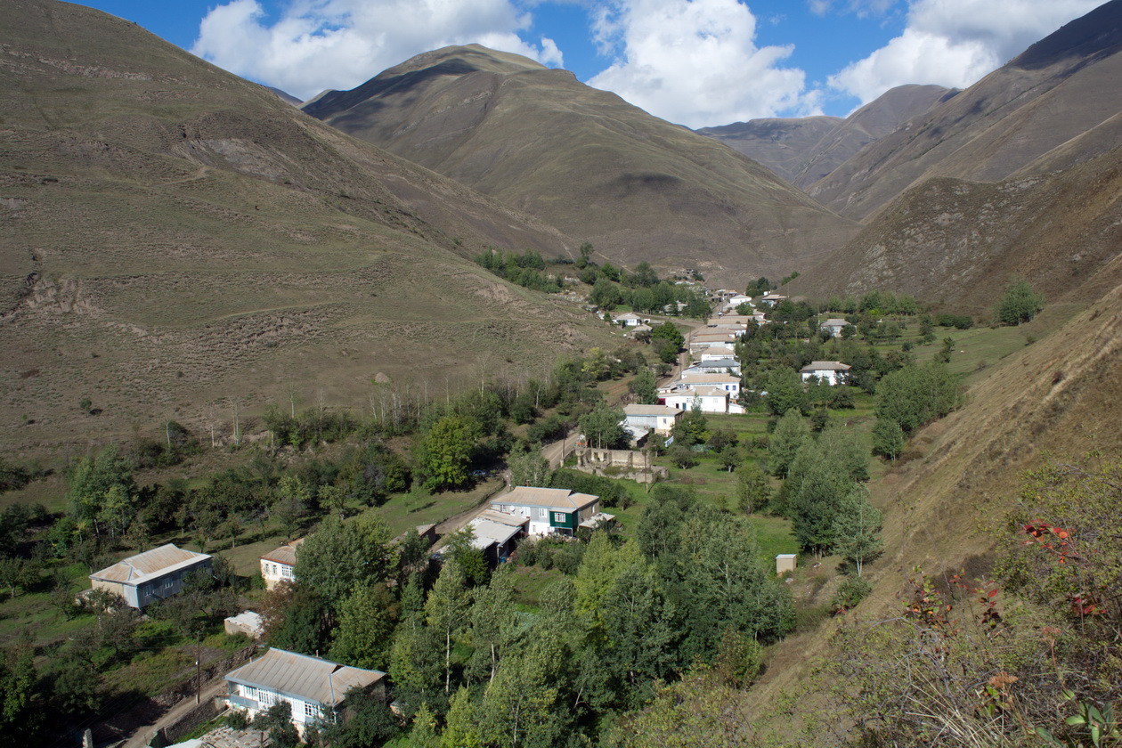 Окрестности села Ялак, изображение ландшафта.