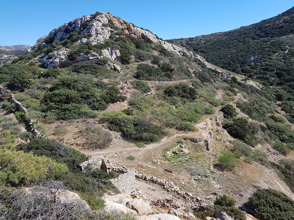 Остров Сирос, image of landscape/habitat.