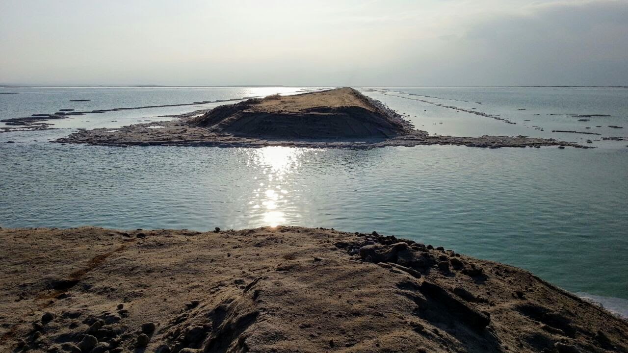 Мёртвое море, изображение ландшафта.