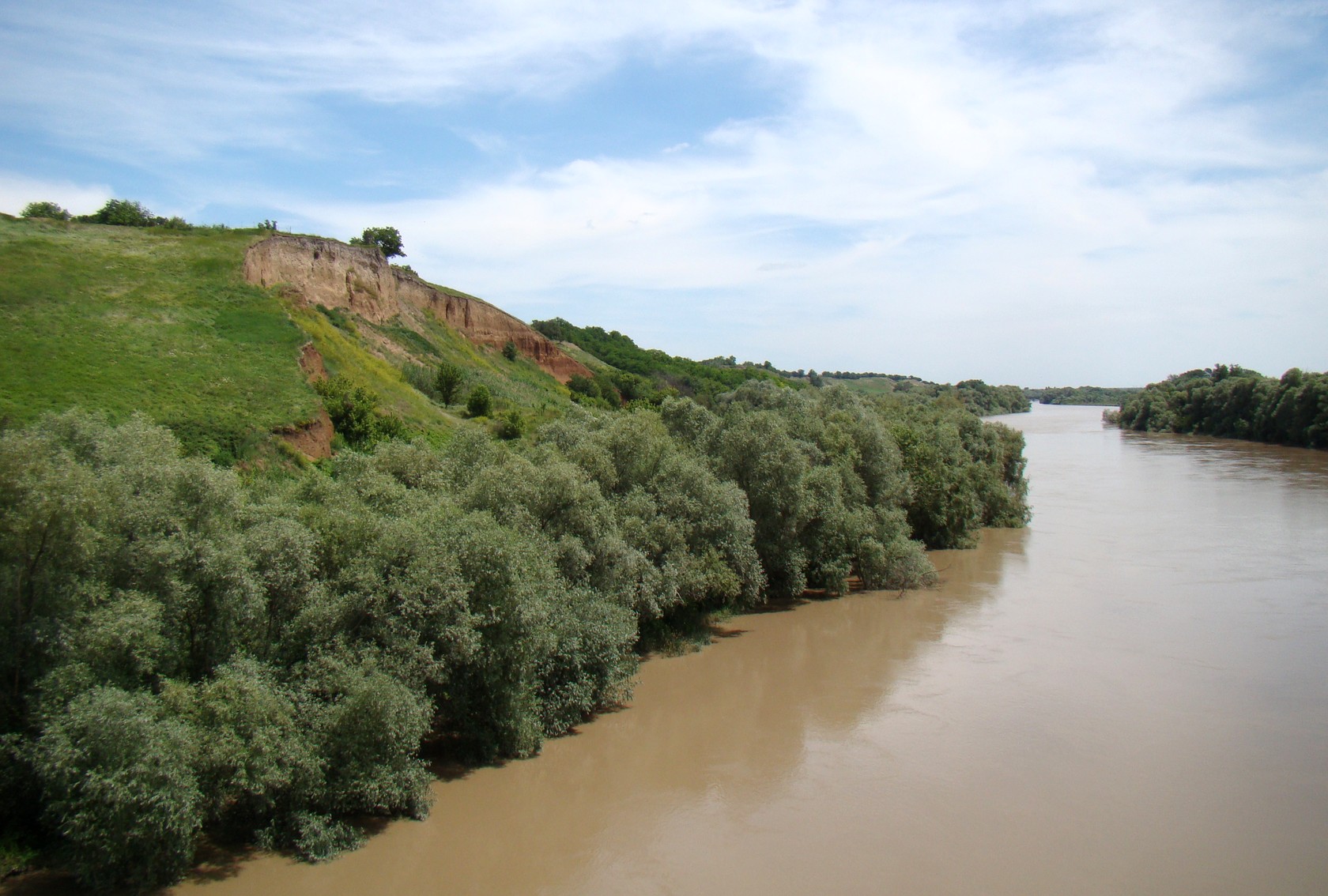 Берег Кубани в Усть-Лабинске, image of landscape/habitat.