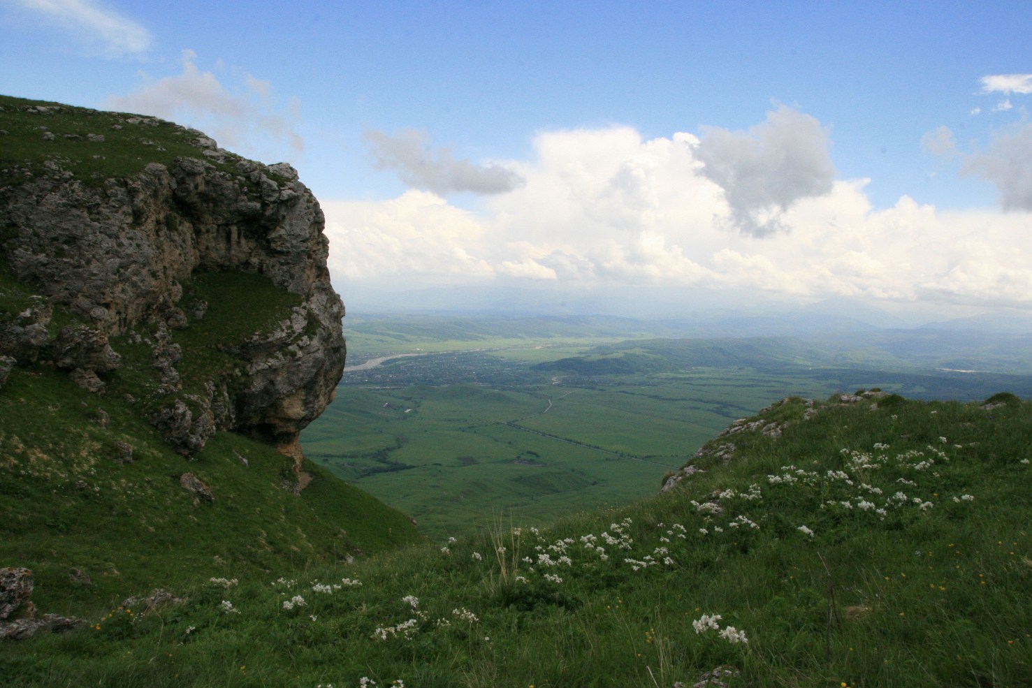 Массив Больше, image of landscape/habitat.