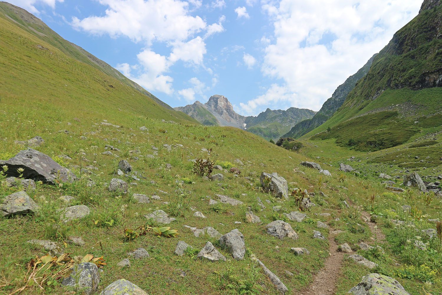 Долина реки Загедан, image of landscape/habitat.