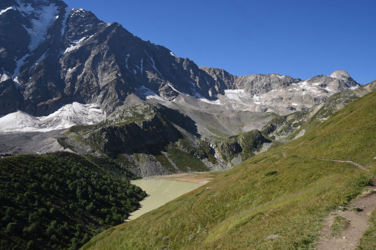 Окрестности озера Донгуз-Орун, image of landscape/habitat.