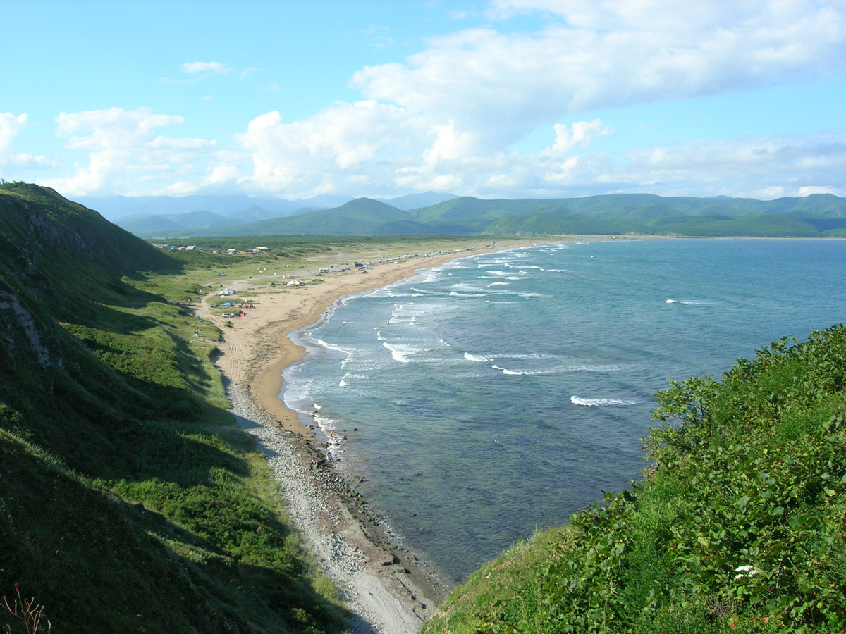 Окрестности бухты Зеркальной, image of landscape/habitat.