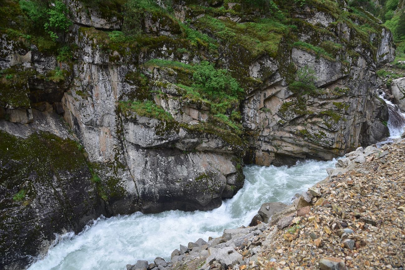 Водопад на притоке, image of landscape/habitat.