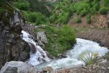 Водопад на притоке, image of landscape/habitat.