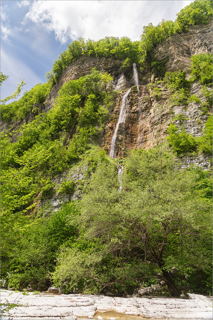 Водопады Кинчха, image of landscape/habitat.