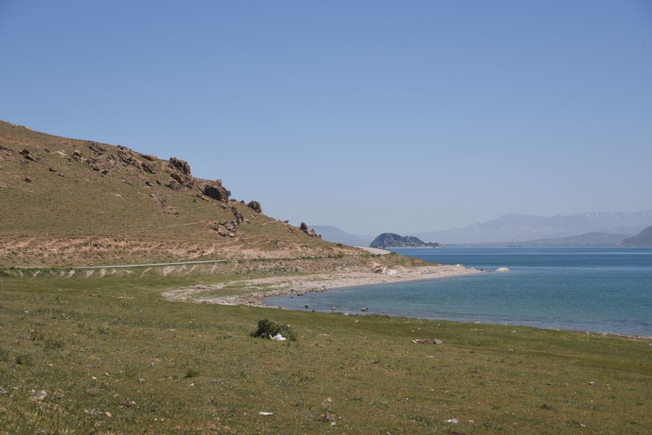 Окрестности Кармраванк, image of landscape/habitat.