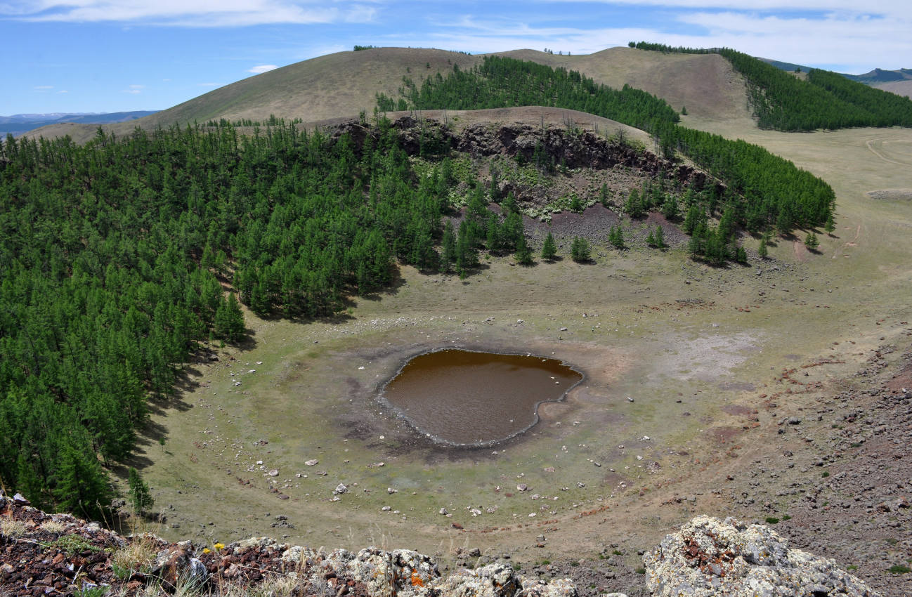 Вулкан Хэрийин, image of landscape/habitat.