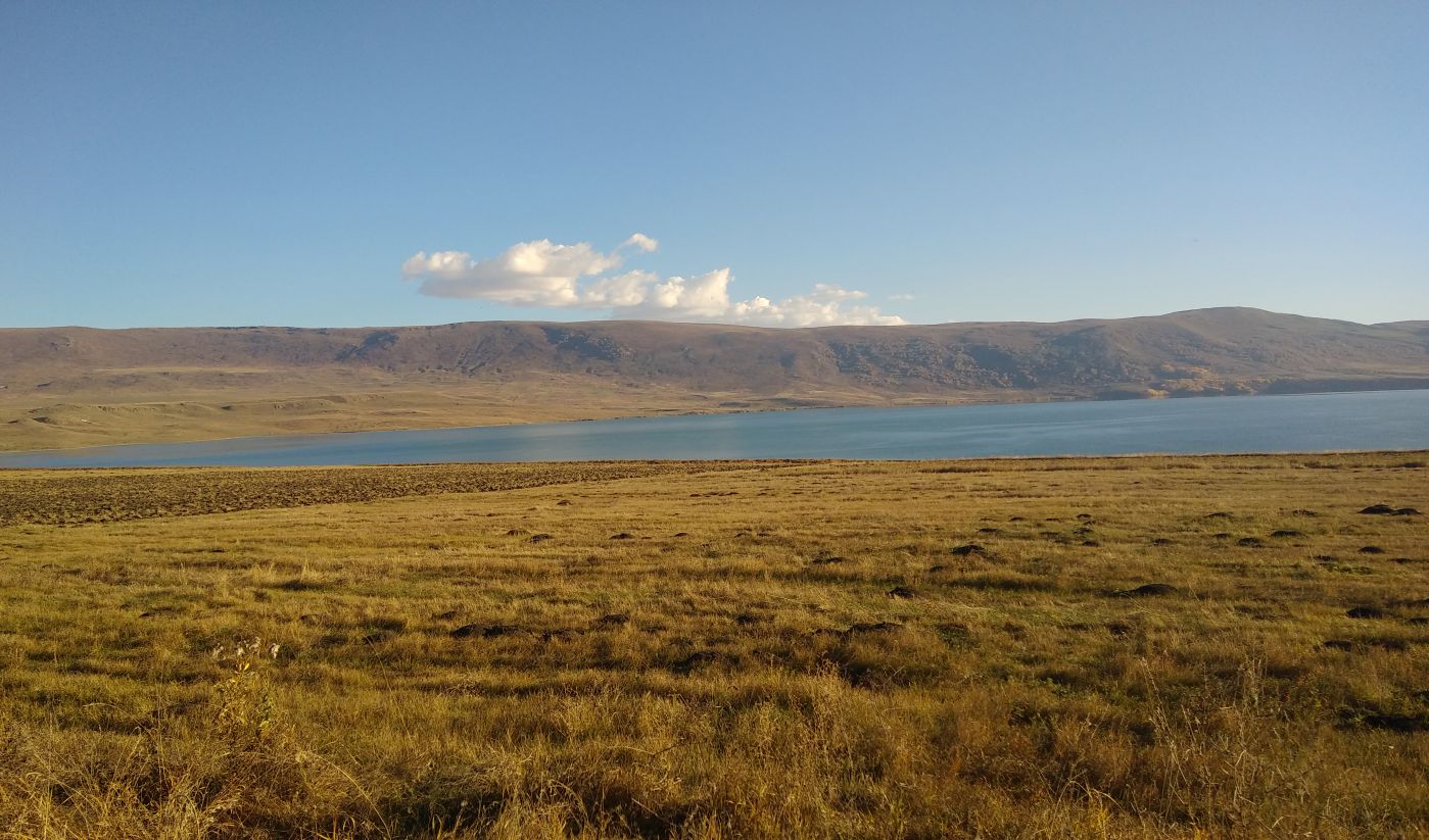 Озеро Хозапини, image of landscape/habitat.