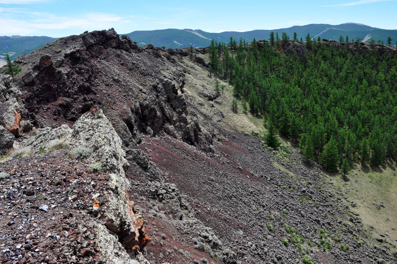 Вулкан Хэрийин, image of landscape/habitat.