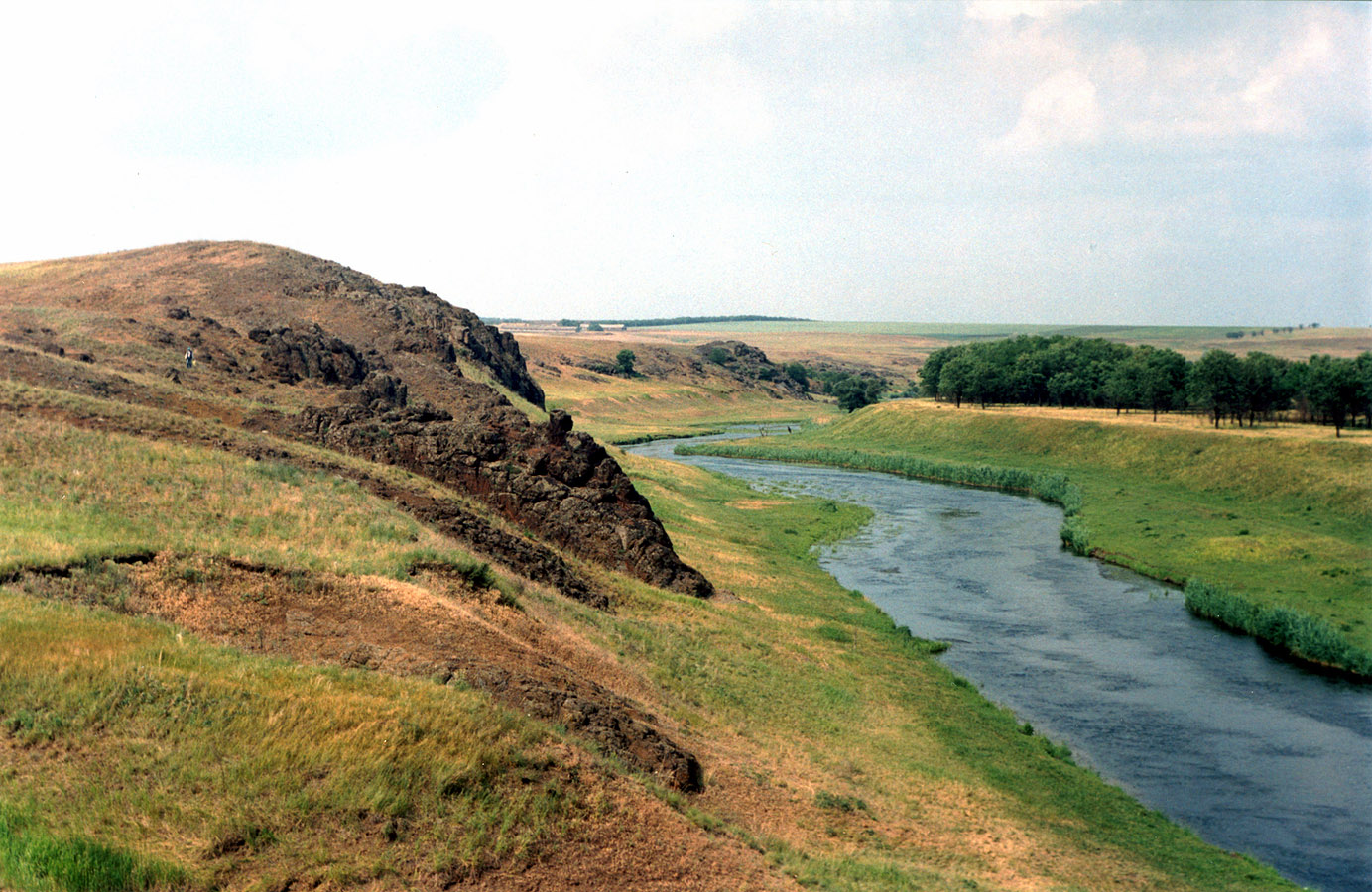 Правый берег Кальмиуса напротив Красного Октября, изображение ландшафта.