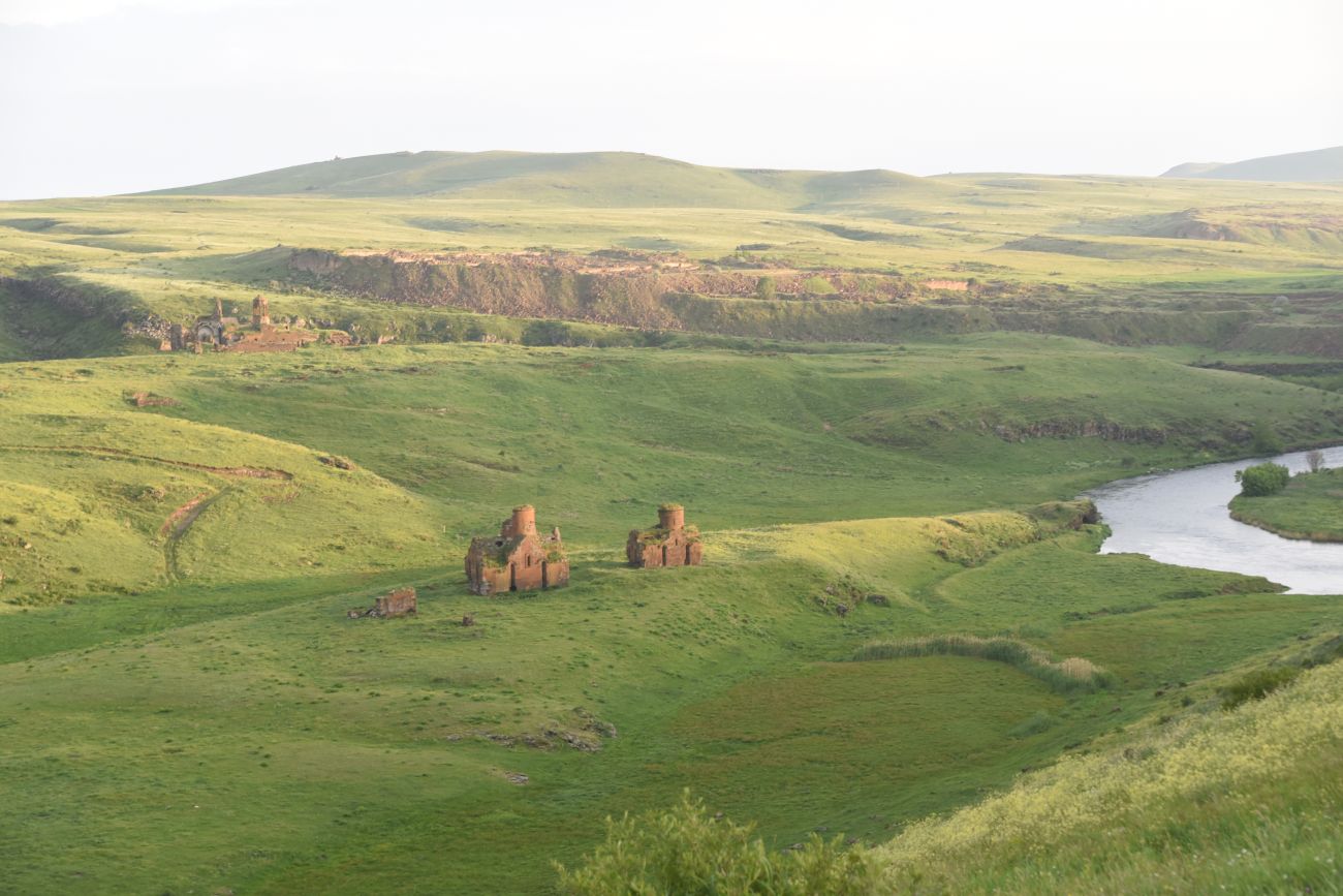 Окрестности монастыря Хоромос, image of landscape/habitat.