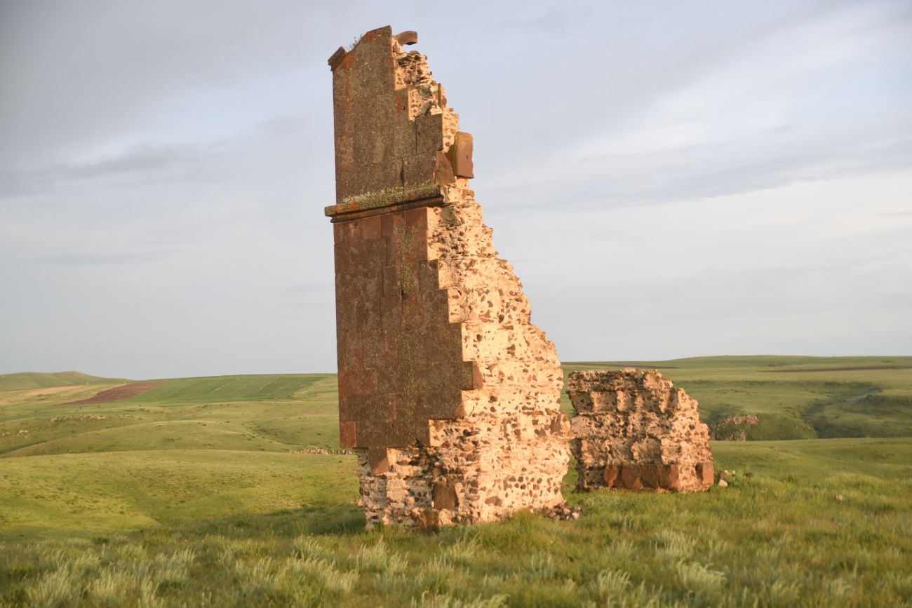 Окрестности монастыря Хоромос, image of landscape/habitat.