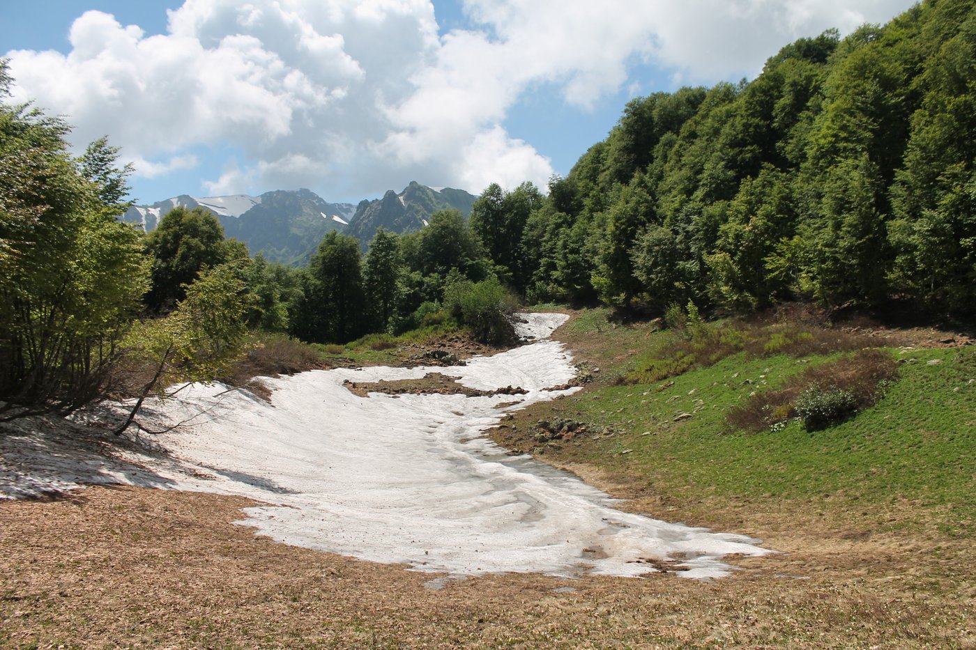 Хребет Ачишхо, image of landscape/habitat.