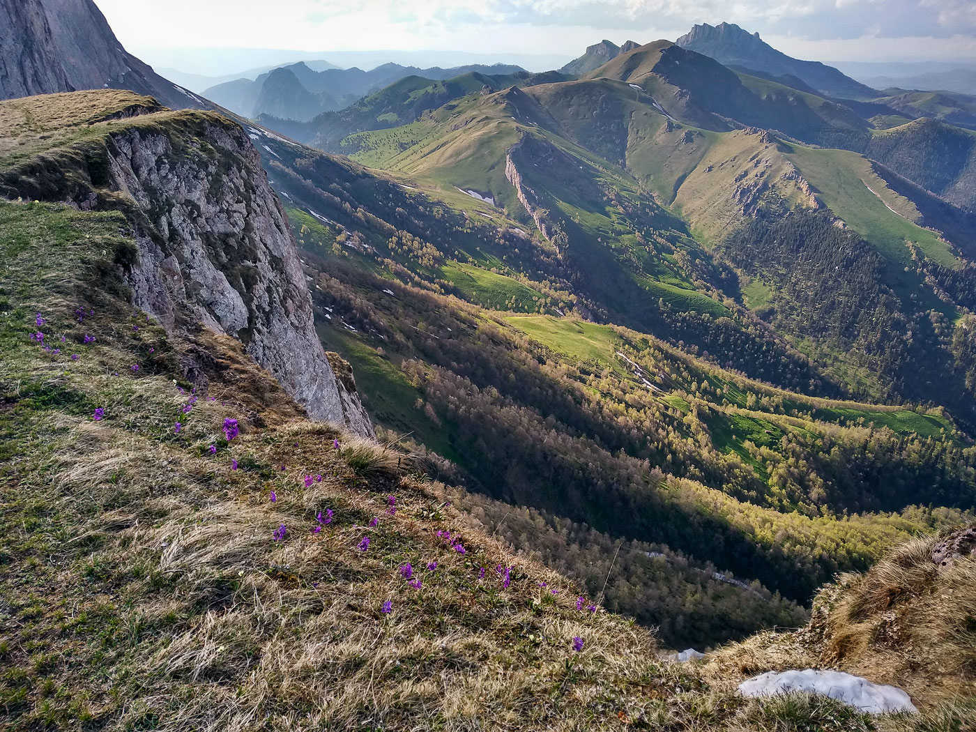 Хребет Агиге, image of landscape/habitat.