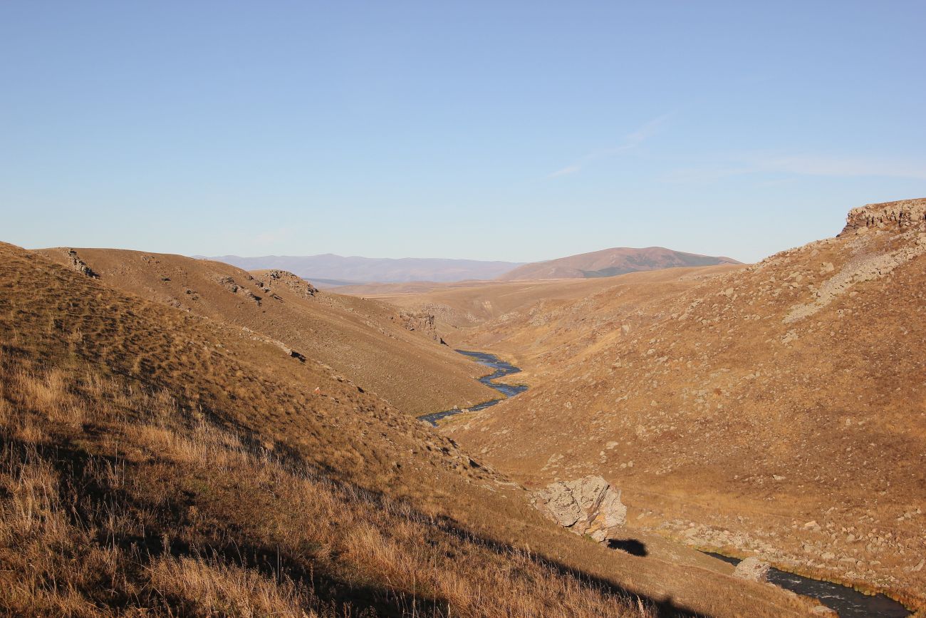 Окрестности долины реки Паравани, image of landscape/habitat.