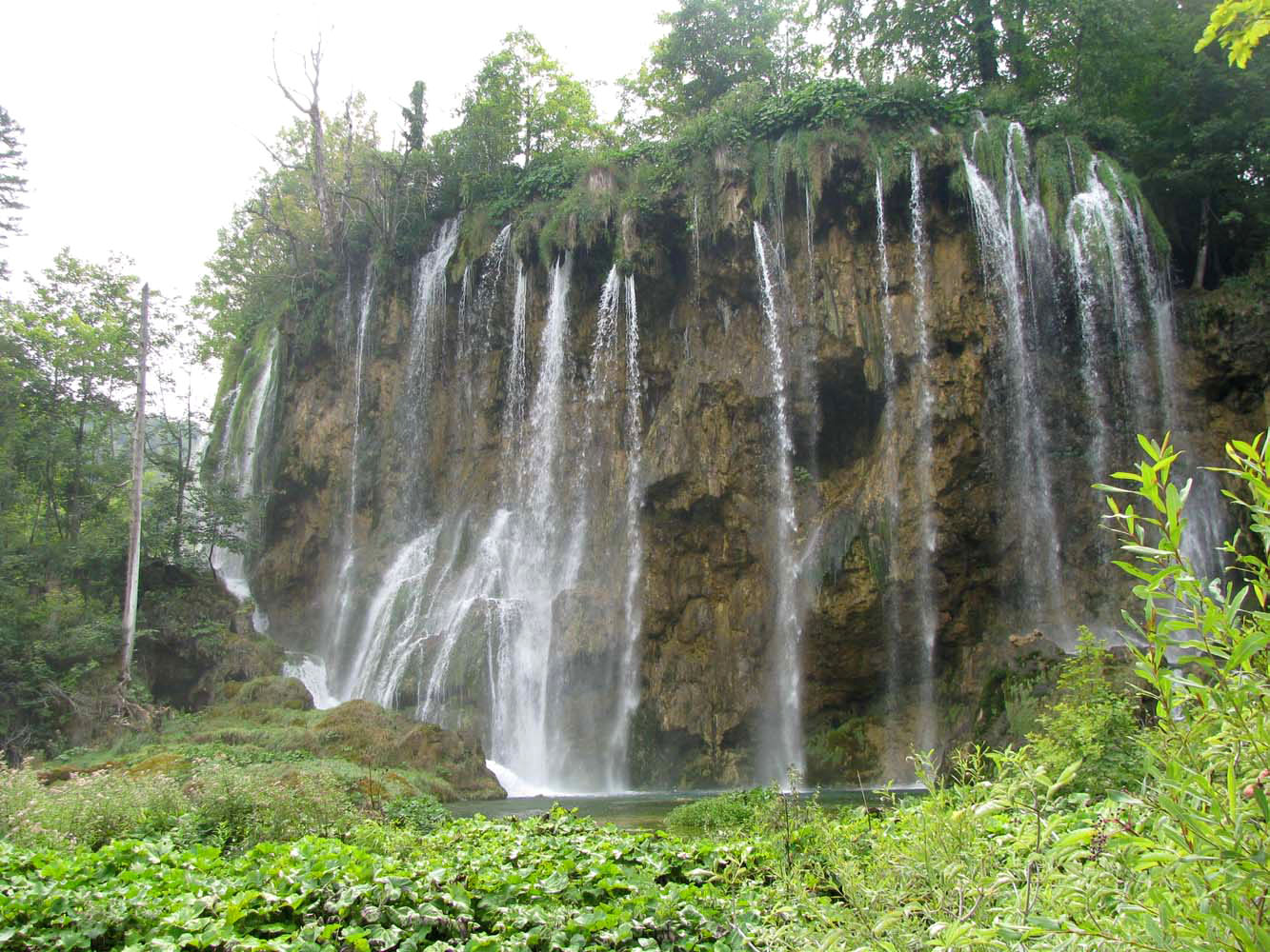 Плитвицкие озёра, изображение ландшафта.