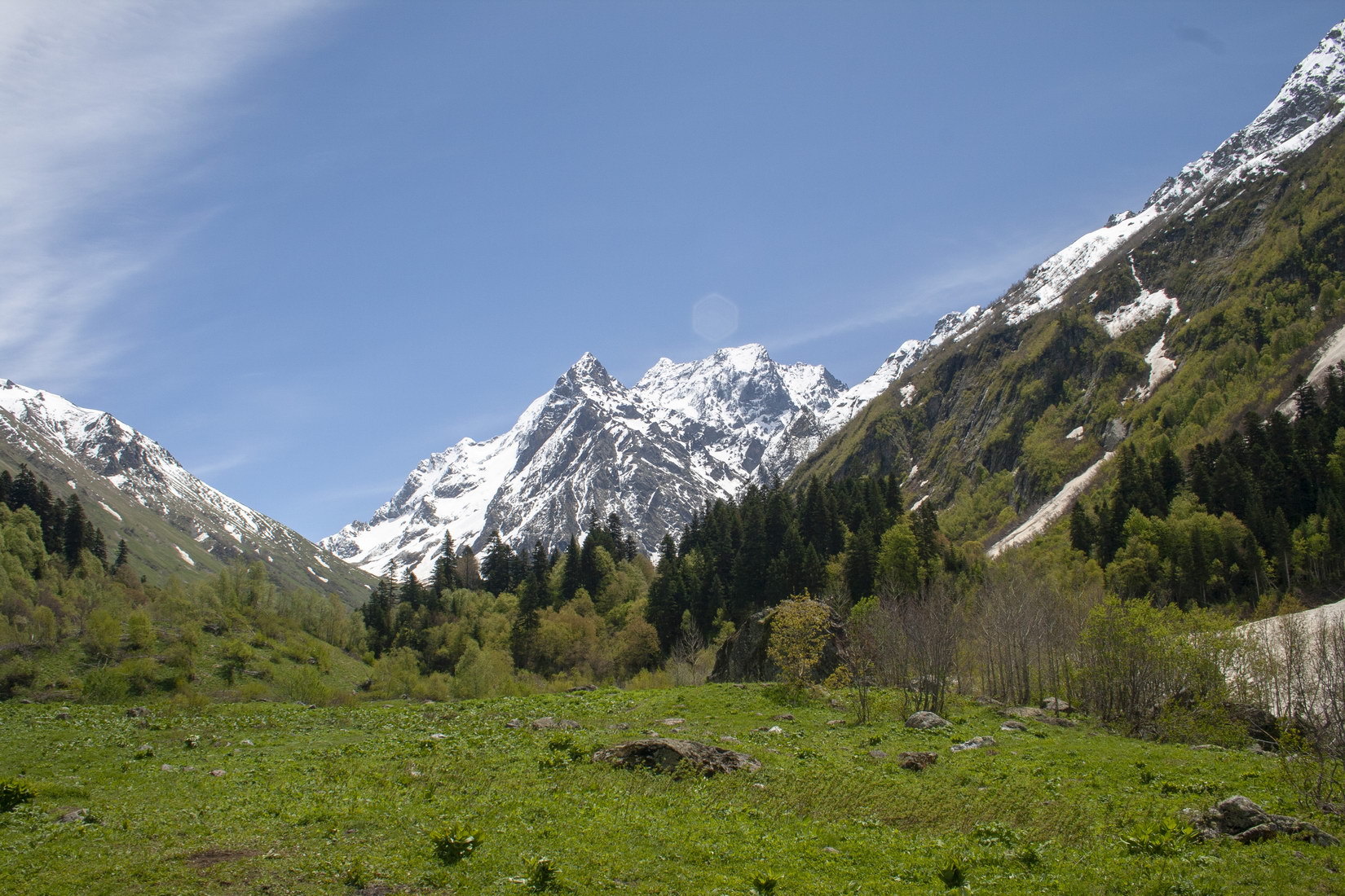 Долина реки Домбай-Ульген, image of landscape/habitat.
