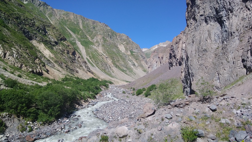 Долина реки Азау, image of landscape/habitat.