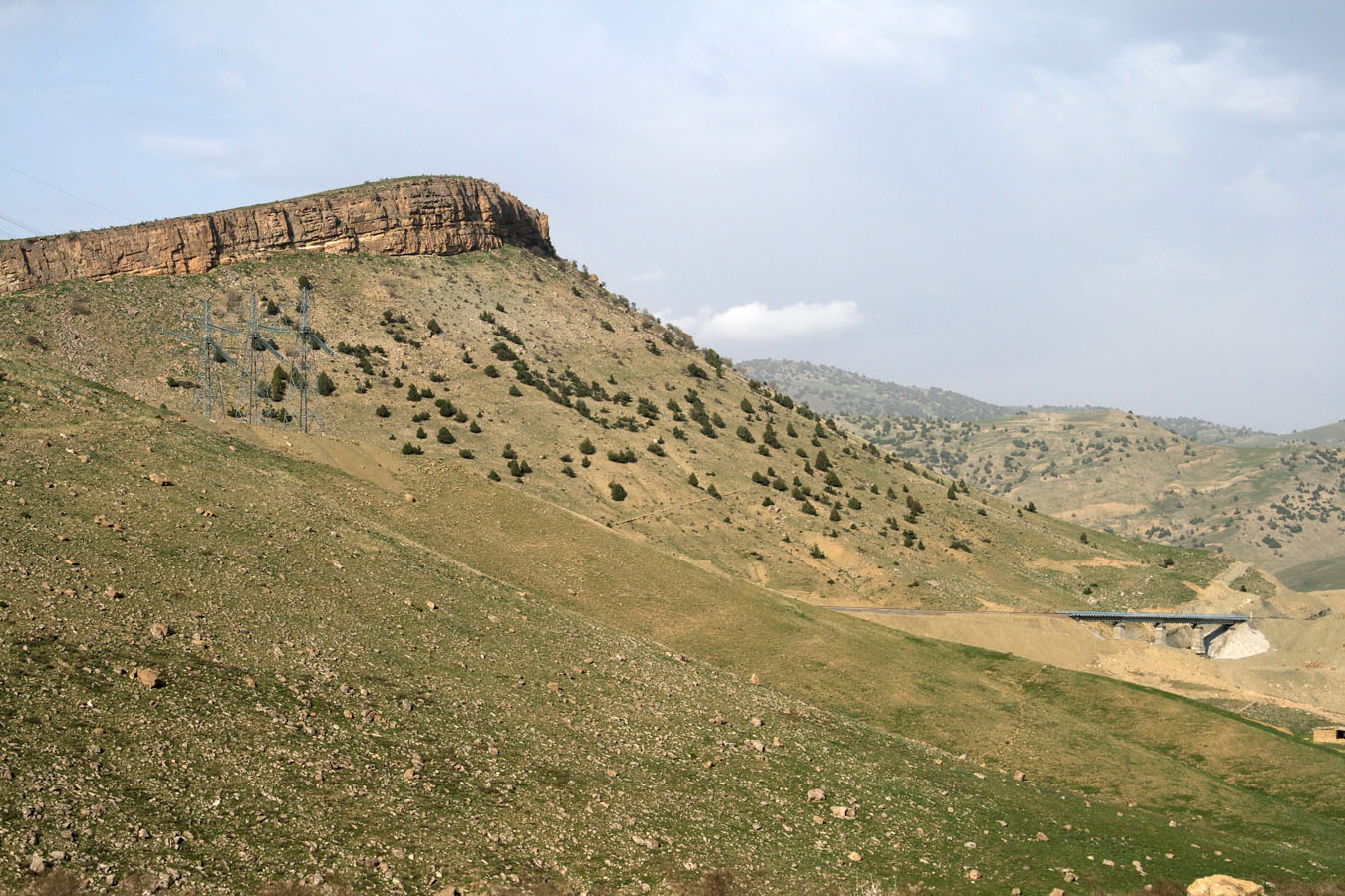 Акрабатский перевал, изображение ландшафта.