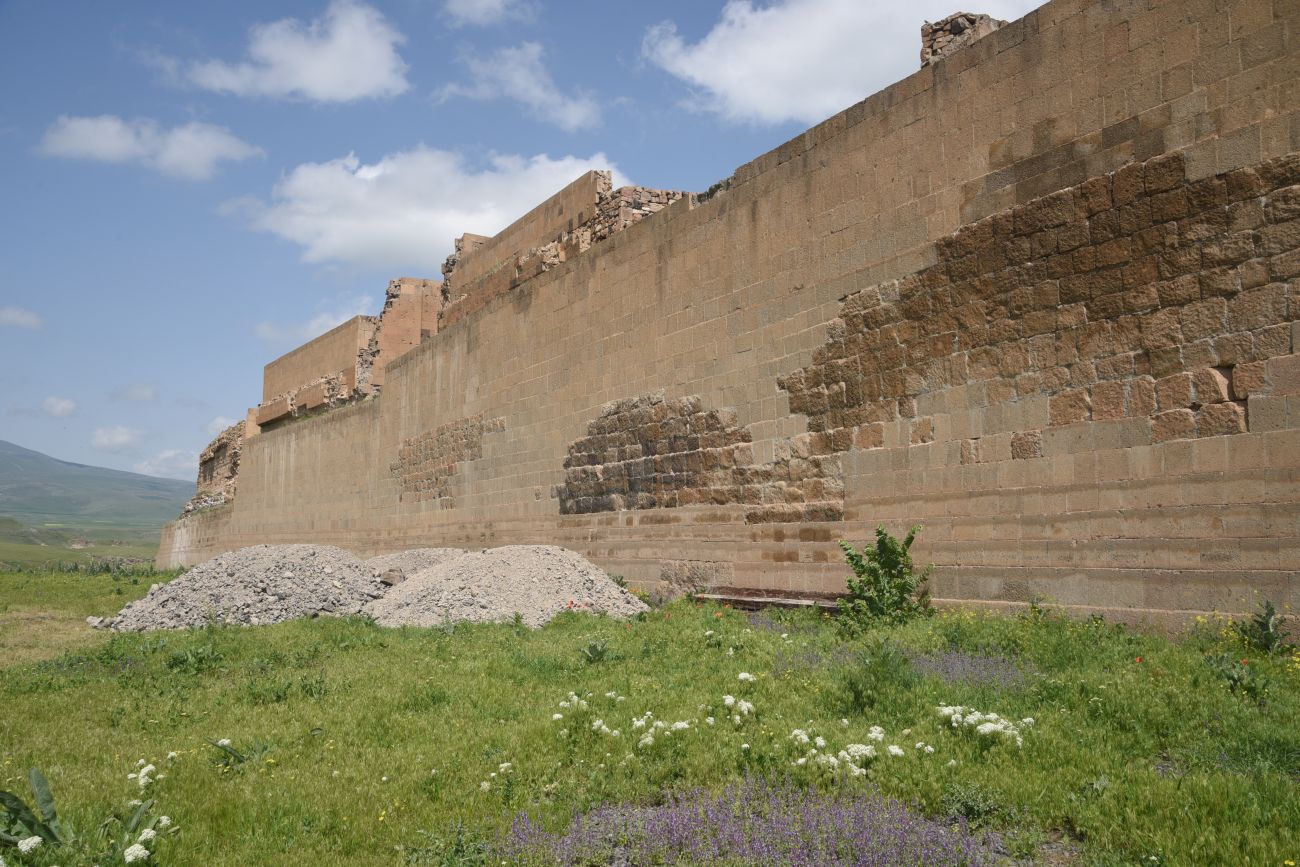 Окрестности бывшего города Ани, image of landscape/habitat.