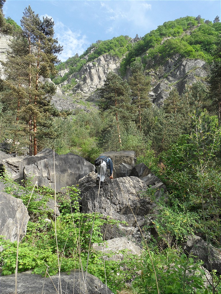 Окрестности села Хрюг, изображение ландшафта.