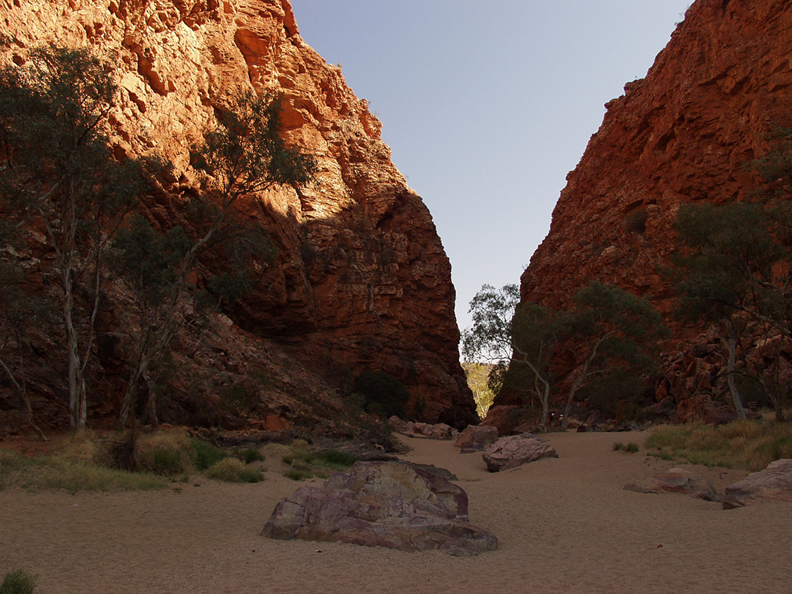 Simpsons Gap, image of landscape/habitat.