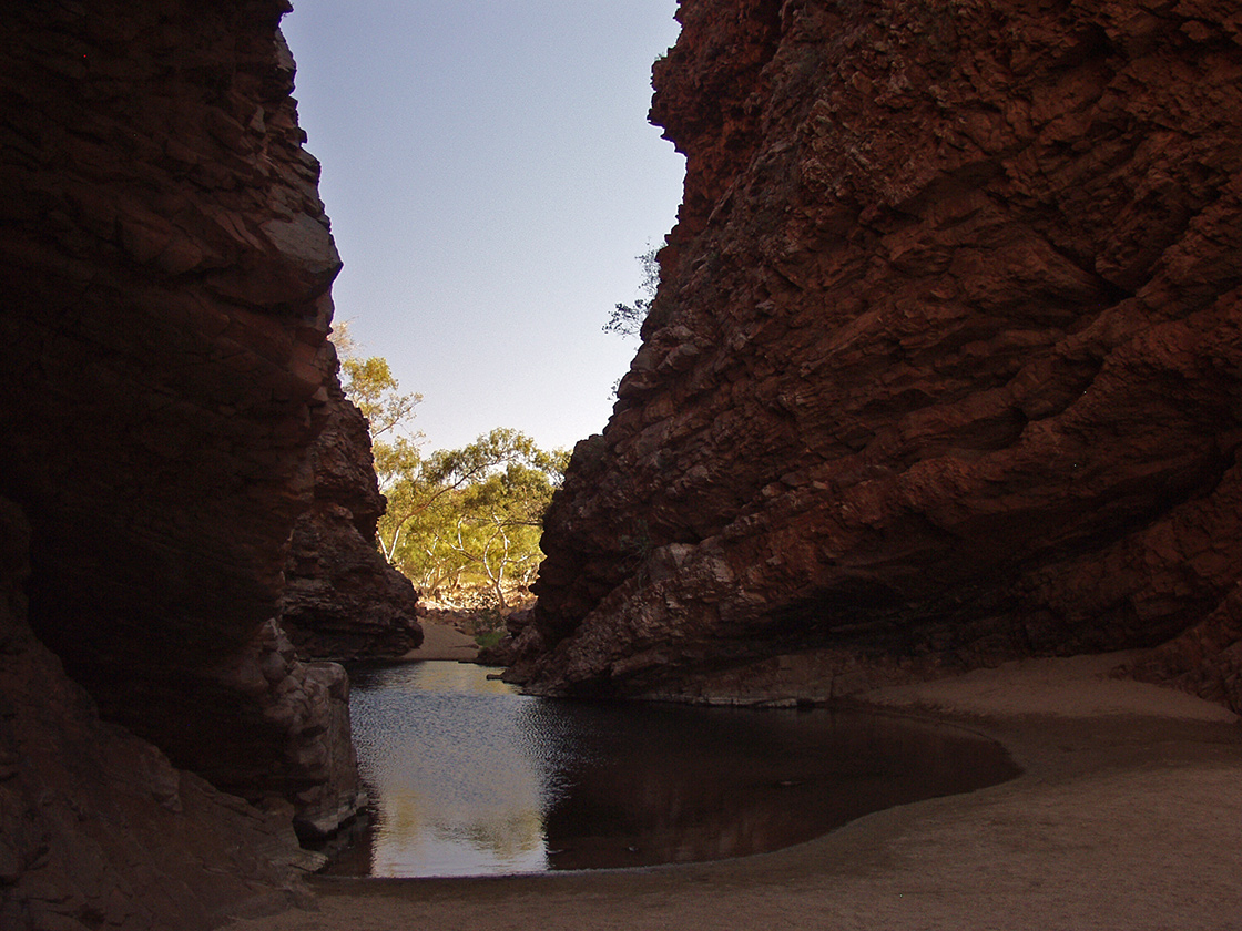 Simpsons Gap, image of landscape/habitat.