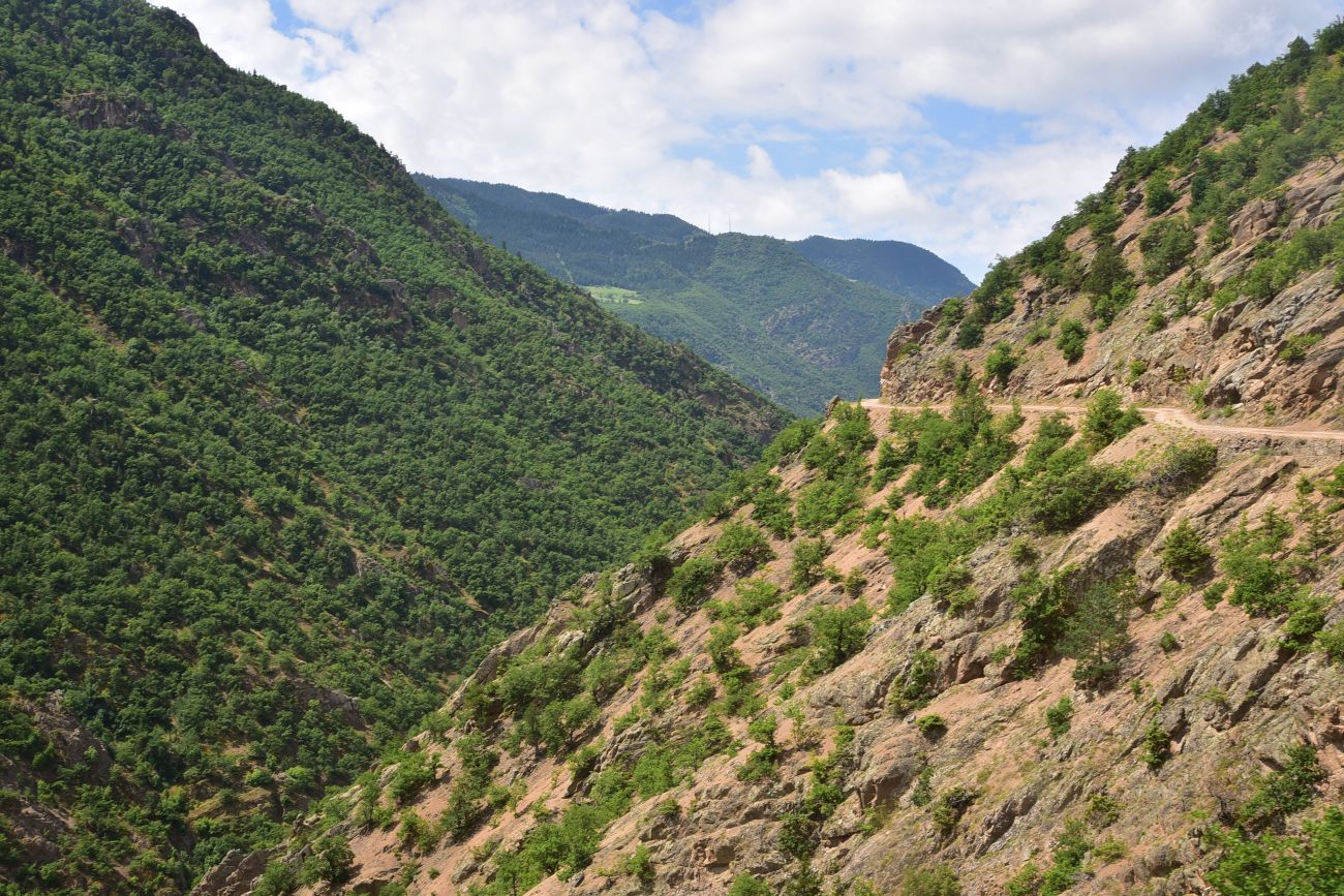 Окрестности деревни Баглик, image of landscape/habitat.
