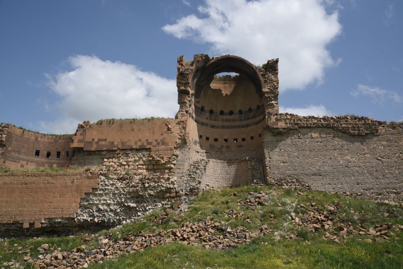 Окрестности бывшего города Ани, image of landscape/habitat.
