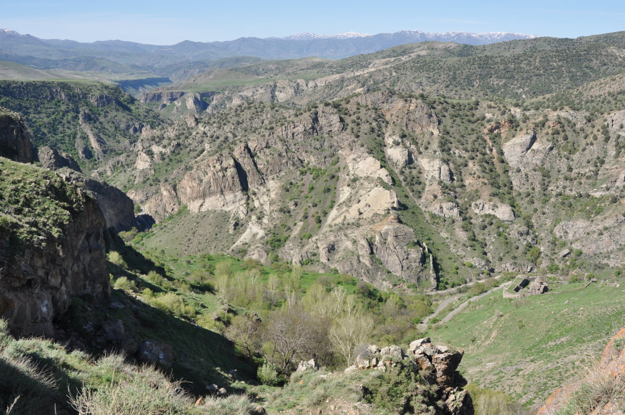 Ущелье реки Арпа, изображение ландшафта.