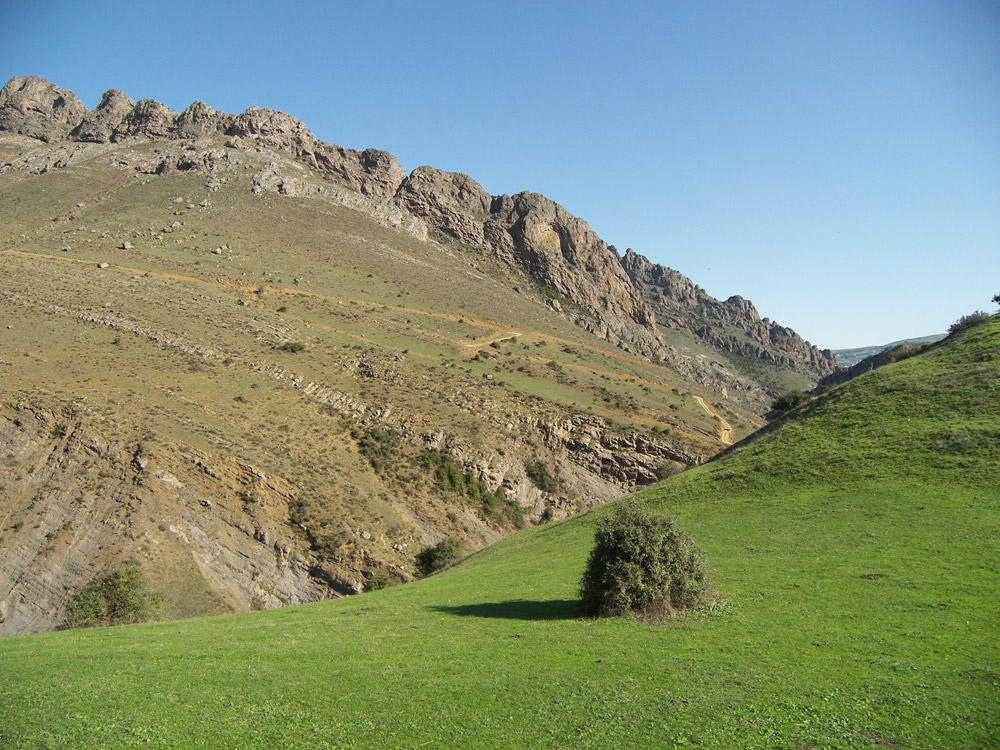 Зуванд, image of landscape/habitat.