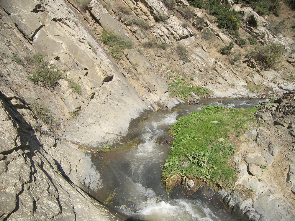 Зуванд, image of landscape/habitat.