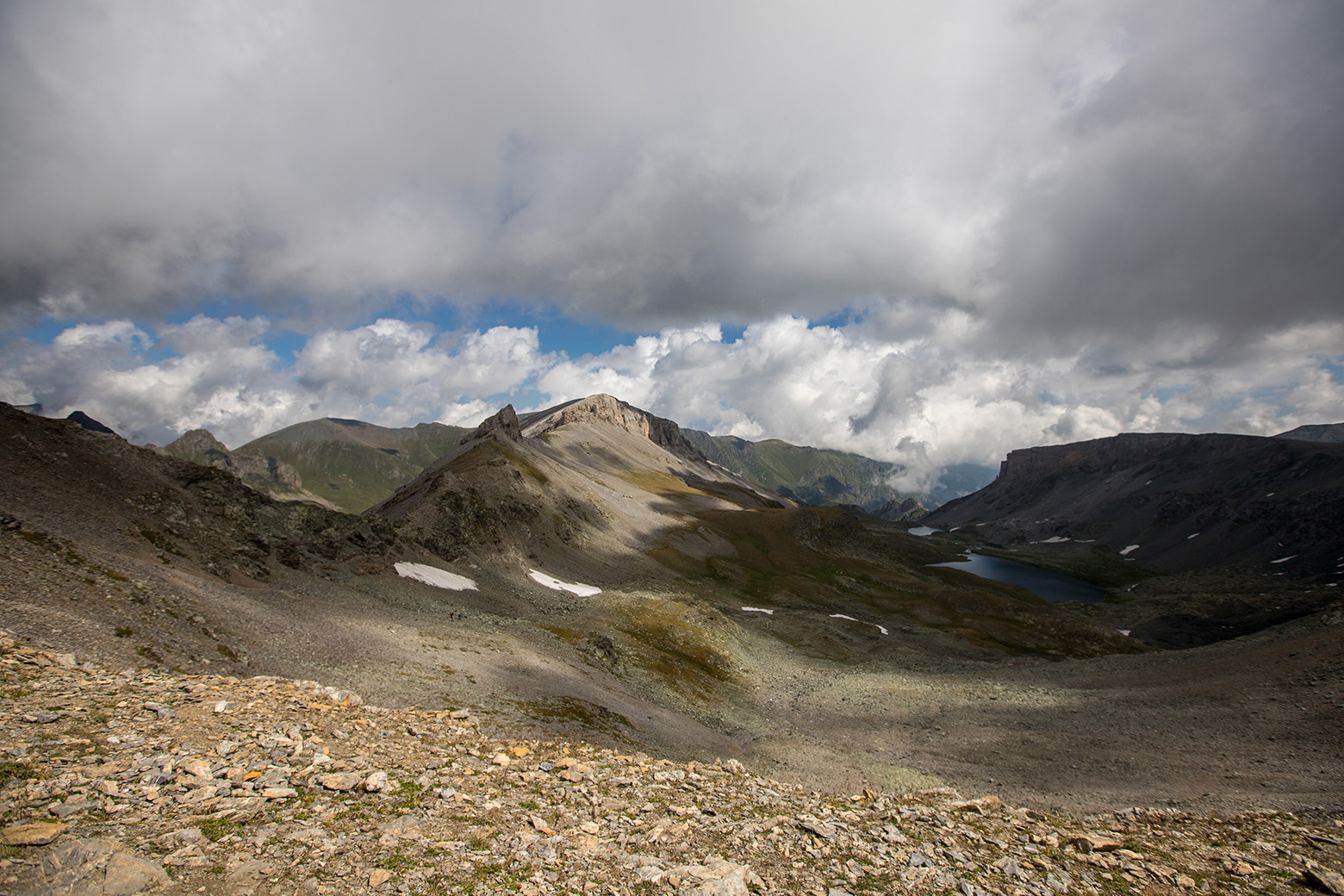 Хребет Абишира-Ахуба, изображение ландшафта.