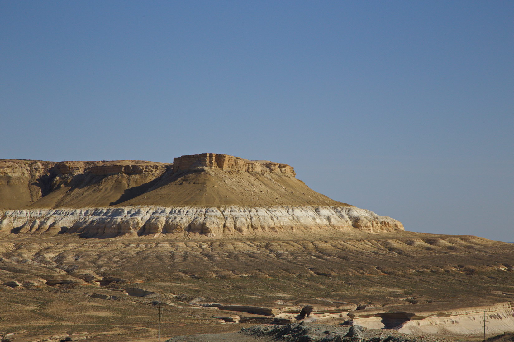 Западный чинк плато Устюрт, image of landscape/habitat.