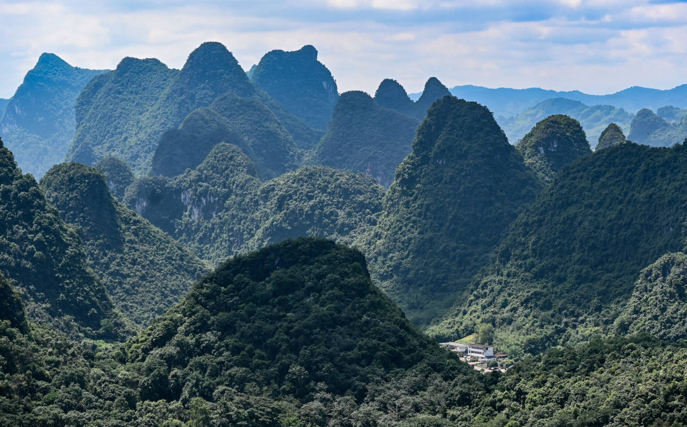 Окрестности деревни Фэнлоу, image of landscape/habitat.